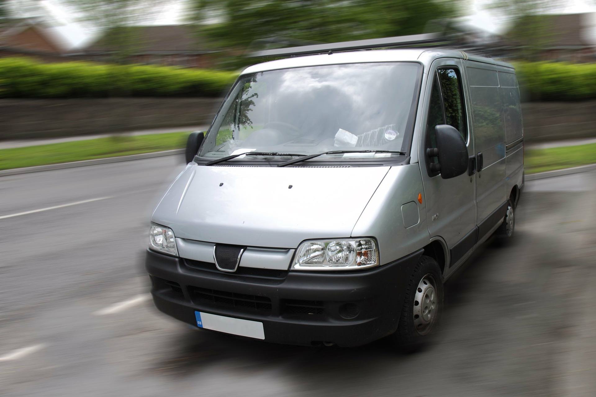 Van 3676 1920